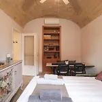Termini Treasure - Elegant Retreat